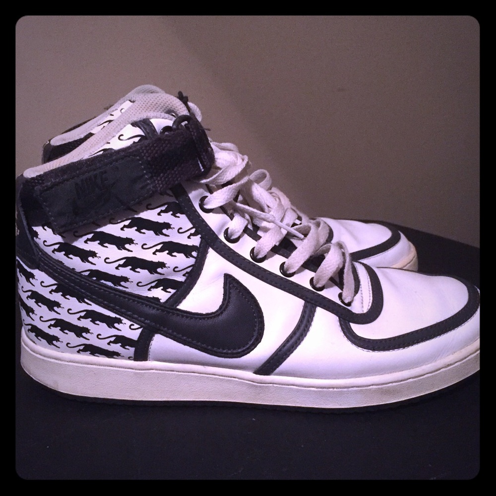 Nike Dunk Hi Philadelphia Negro League Edition 07